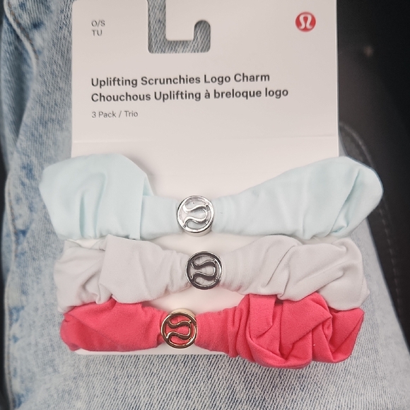 Lululemon Uplifting Scruchies NWT - Picture 1 of 3
